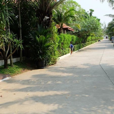 Thai Thani Pool Villa Resort Jomtien Beach Extérieur photo